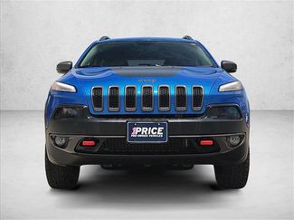 Used 2018 Jeep Cherokee Trailhawk w/ Comfort/Convenience Group AWD/4WD video 2