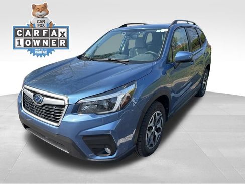 Used 2021 Subaru Forester Premium image 3