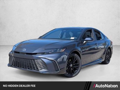 New 2026 Toyota Camry SE FWD image 1