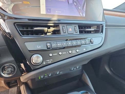New 2025 Lexus ES 350 w/ Premium Package FWD image 19