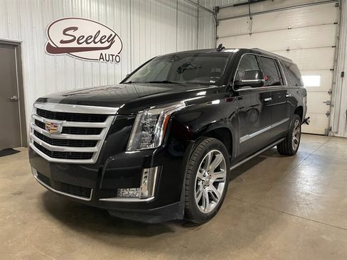 Used 2015 Cadillac Escalade ESV Premium image 2