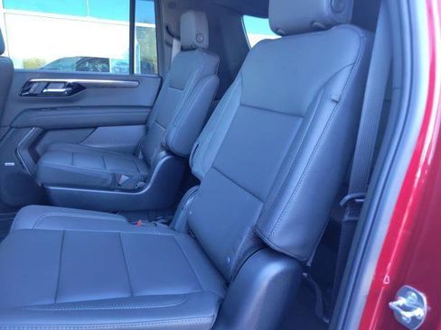 New 2026 Chevrolet Suburban Z71 w/ Comfort Package image 13