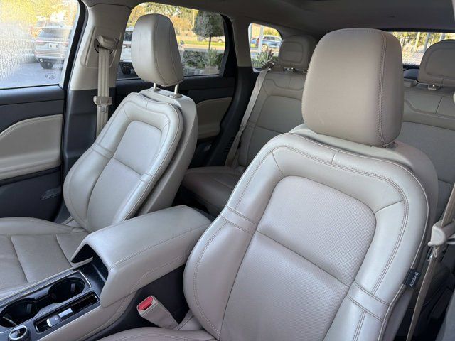Used 2022 Lincoln Corsair Reserve FWD image 13