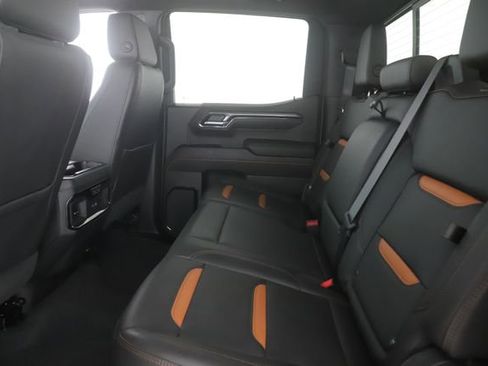 Used 2022 GMC Sierra 1500 AT4 w/ AT4 Premium Package AWD/4WD image 28