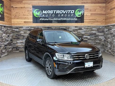 Used 2019 Volkswagen Tiguan SE AWD/4WD image 2