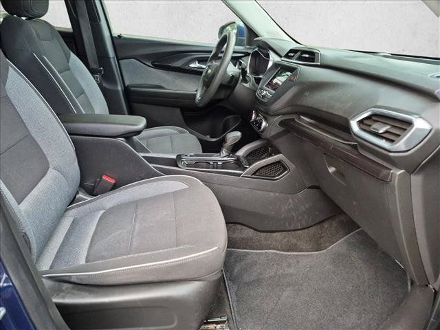 Used 2023 Chevrolet TrailBlazer LT FWD image 19