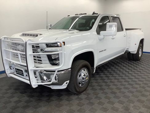 Used 2024 Chevrolet Silverado 3500 LT w/ Convenience Package AWD/4WD image 1