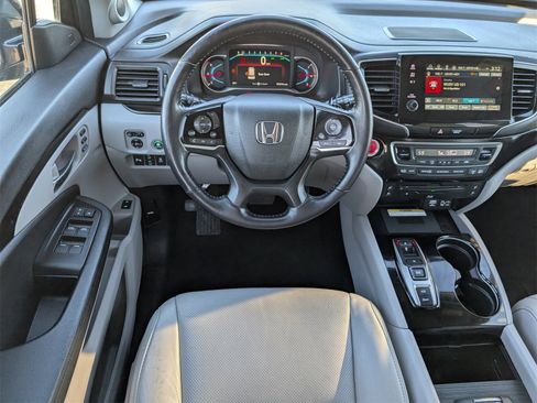 Used 2022 Honda Pilot Elite image 17