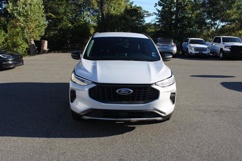 Used 2025 Ford Escape ST-Line FWD image 3