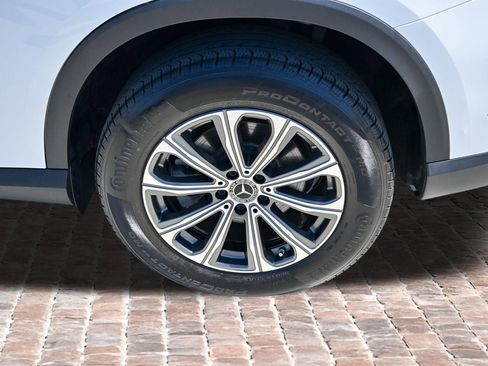 Used 2024 Mercedes-Benz GLC 300 image 36