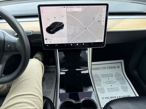 Used 2020 Tesla Model Y Long Range AWD/4WD image 12