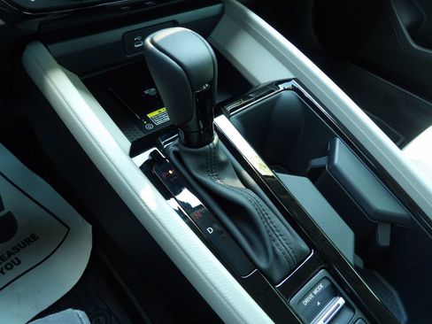 Used 2025 Honda Accord EX-L image 24