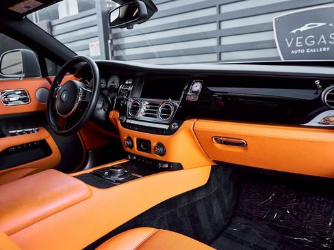 Used 2019 Rolls-Royce Wraith Base image 39