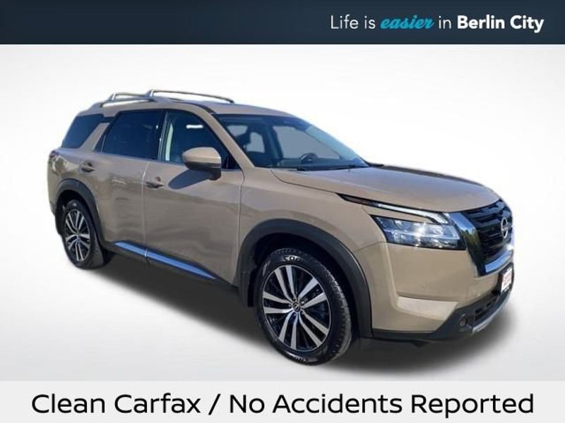 Certified 2024 Nissan Pathfinder Platinum w/ Cargo Package image 1