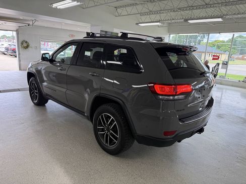 Used 2021 Jeep Grand Cherokee Trailhawk w/ Premium Lighting Group AWD/4WD image 7
