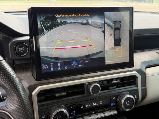 Used 2024 Toyota Tacoma Limited w/ Limited Package (LT) AWD/4WD image 17
