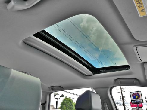 Used 2021 Honda CR-V EX-L image 15