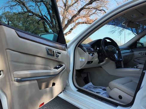 Used 2014 Mercedes-Benz E 350 Sedan w/ Premium 1 Package image 9