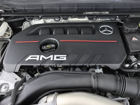 Used 2022 Mercedes-Benz GLB 35 AMG 4MATIC image 21