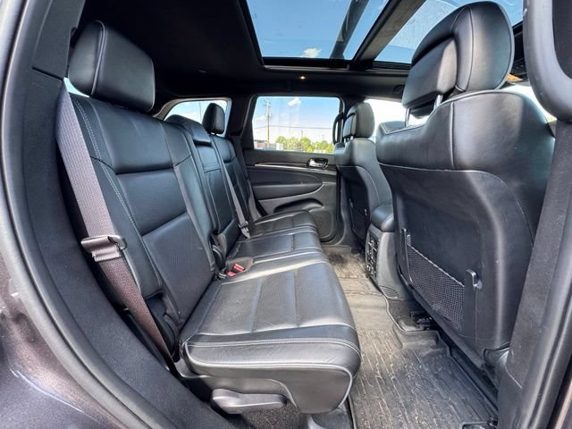 Used 2020 Jeep Grand Cherokee Overland AWD/4WD image 14