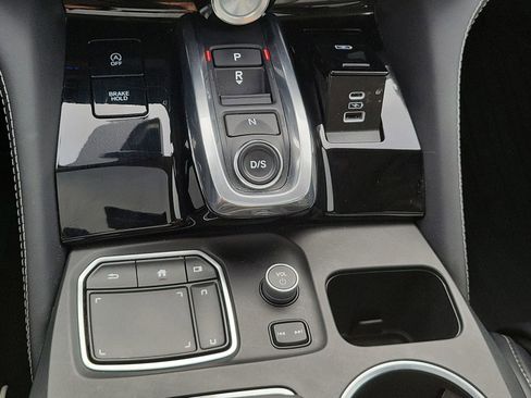 Used 2023 Acura MDX SH-AWD w/ Advance Package image 16