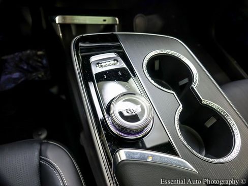 New 2025 Cadillac Lyriq Sport w/ LPO, Floor Liner Package image 18