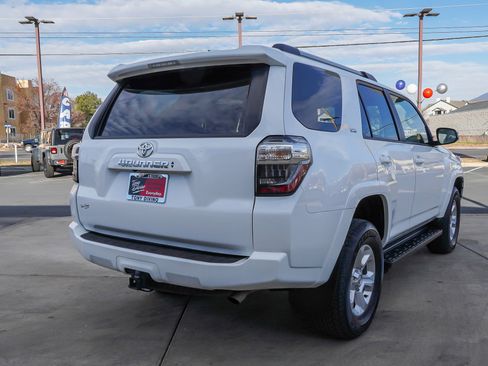 Used 2024 Toyota 4Runner SR5 Premium image 8