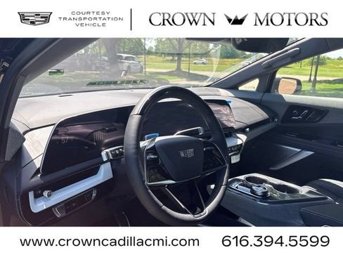 Used 2026 Cadillac Optiq Sport 1 w/ LPO, Floor Liner Package AWD/4WD image 12
