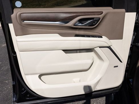 Used 2021 GMC Yukon Denali w/ Denali Ultimate Package image 21