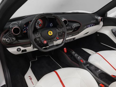 Used 2022 Ferrari F8 Tributo RWD image 88
