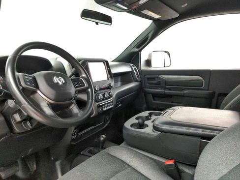 Used 2022 RAM 3500 Tradesman image 17