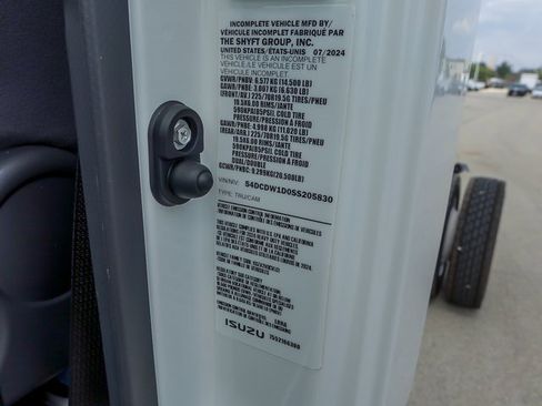 New 2025 Chevrolet Low Cab Forward image 13