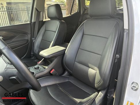 Used 2023 GMC Terrain SLT w/ Elevation Edition AWD/4WD image 18
