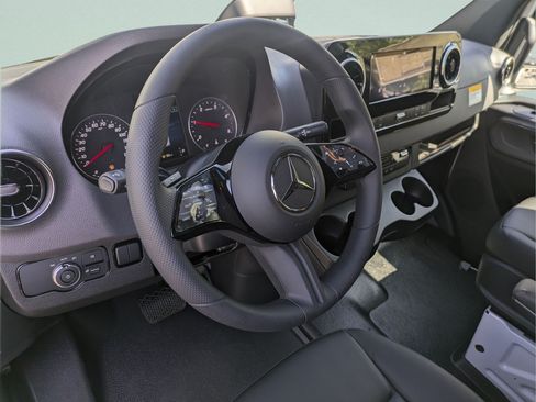 New 2026 Mercedes-Benz Sprinter 2500 image 4