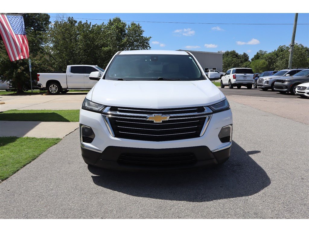 Used 2023 Chevrolet Traverse LT w/ LPO, Cargo Package AWD/4WD image 19