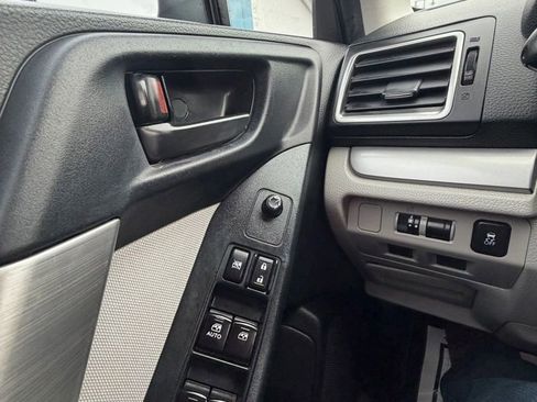 Used 2016 Subaru Forester 2.5i w/ Alloy Wheel Package image 20