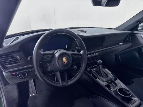 Certified 2025 Porsche 911 GT3 RWD image 4