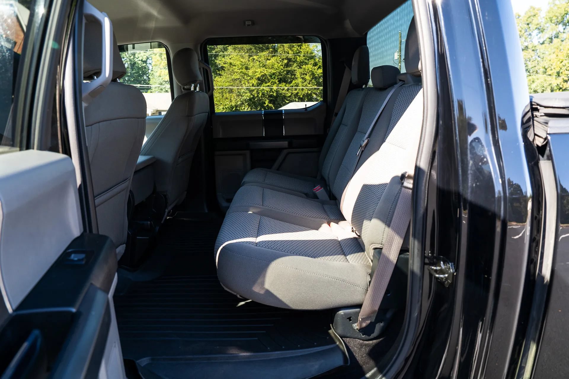 Used 2017 Ford F150 XLT RWD image 24