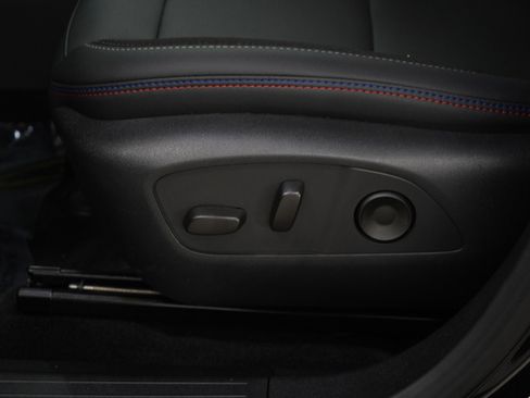 Used 2026 Chevrolet Equinox EV RS AWD/4WD image 22