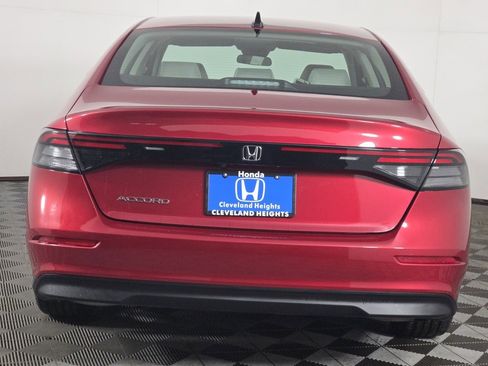 New 2025 Honda Accord SE image 7