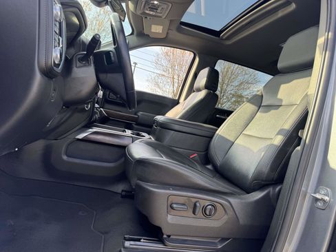 Used 2022 GMC Sierra 1500 SLT w/ SLT Premium Plus Package image 17