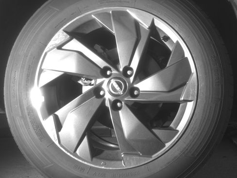Used 2025 Nissan Rogue SV FWD image 15