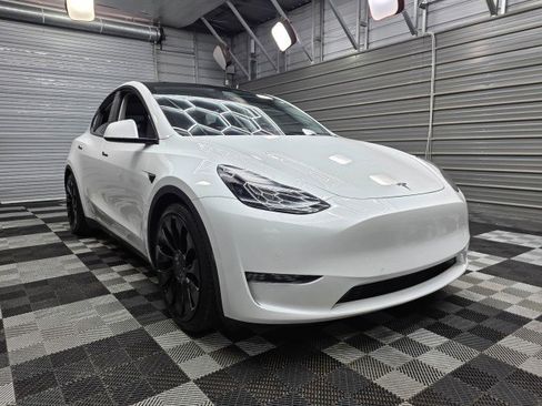 Used 2021 Tesla Model Y Performance AWD/4WD image 4