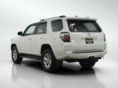 Used 2019 Toyota 4Runner SR5 image 3