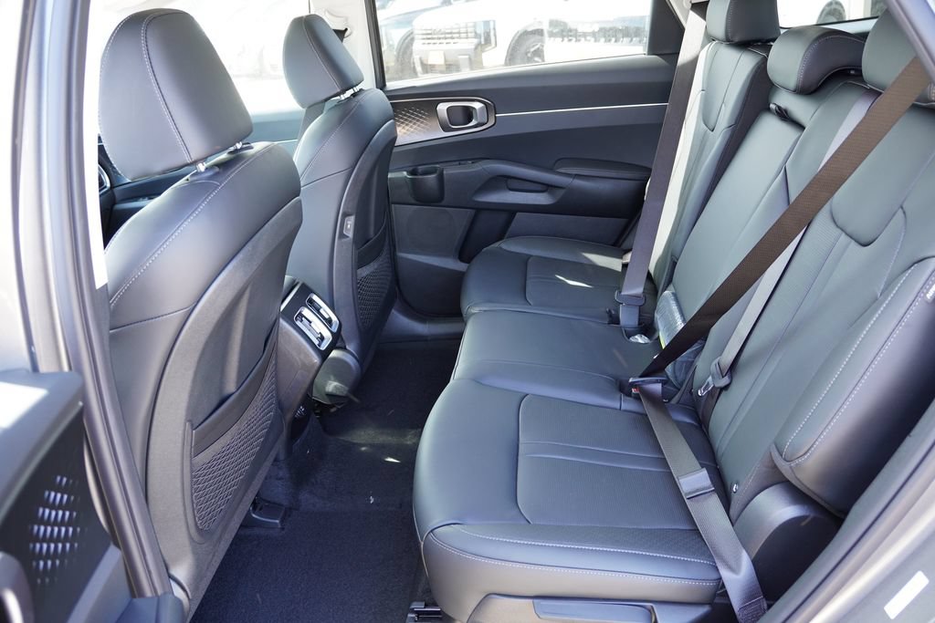 New 2026 Kia Sorento EX AWD/4WD image 11