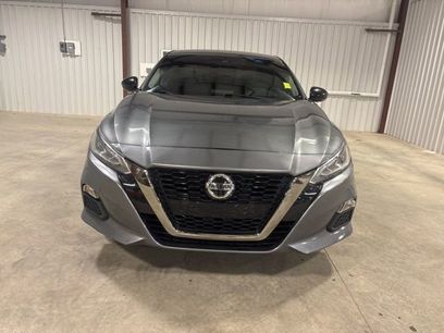 Used 2021 Nissan Altima 2.5 SR