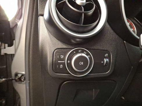 Used 2018 Alfa Romeo Stelvio Ti AWD/4WD image 20