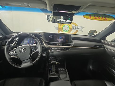 Used 2021 Lexus ES 350 w/ Premium Package image 14