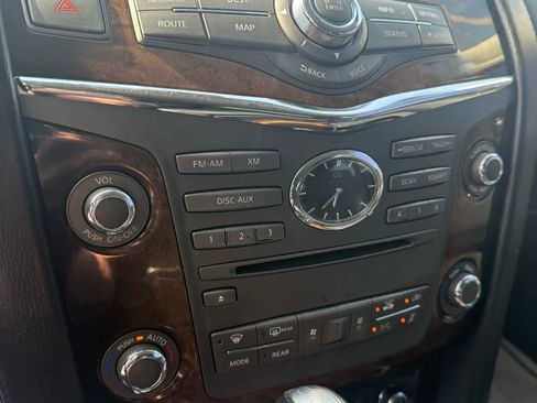 Used 2012 INFINITI QX56 4WD w/ Deluxe Touring Pkg image 24