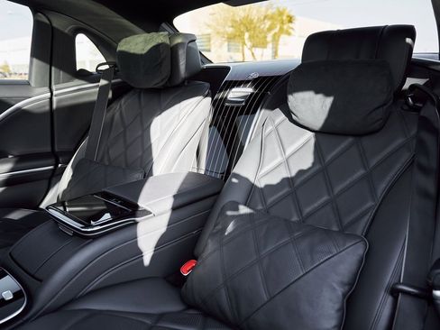 Used 2023 Mercedes-Benz Maybach S 680 4MATIC image 42